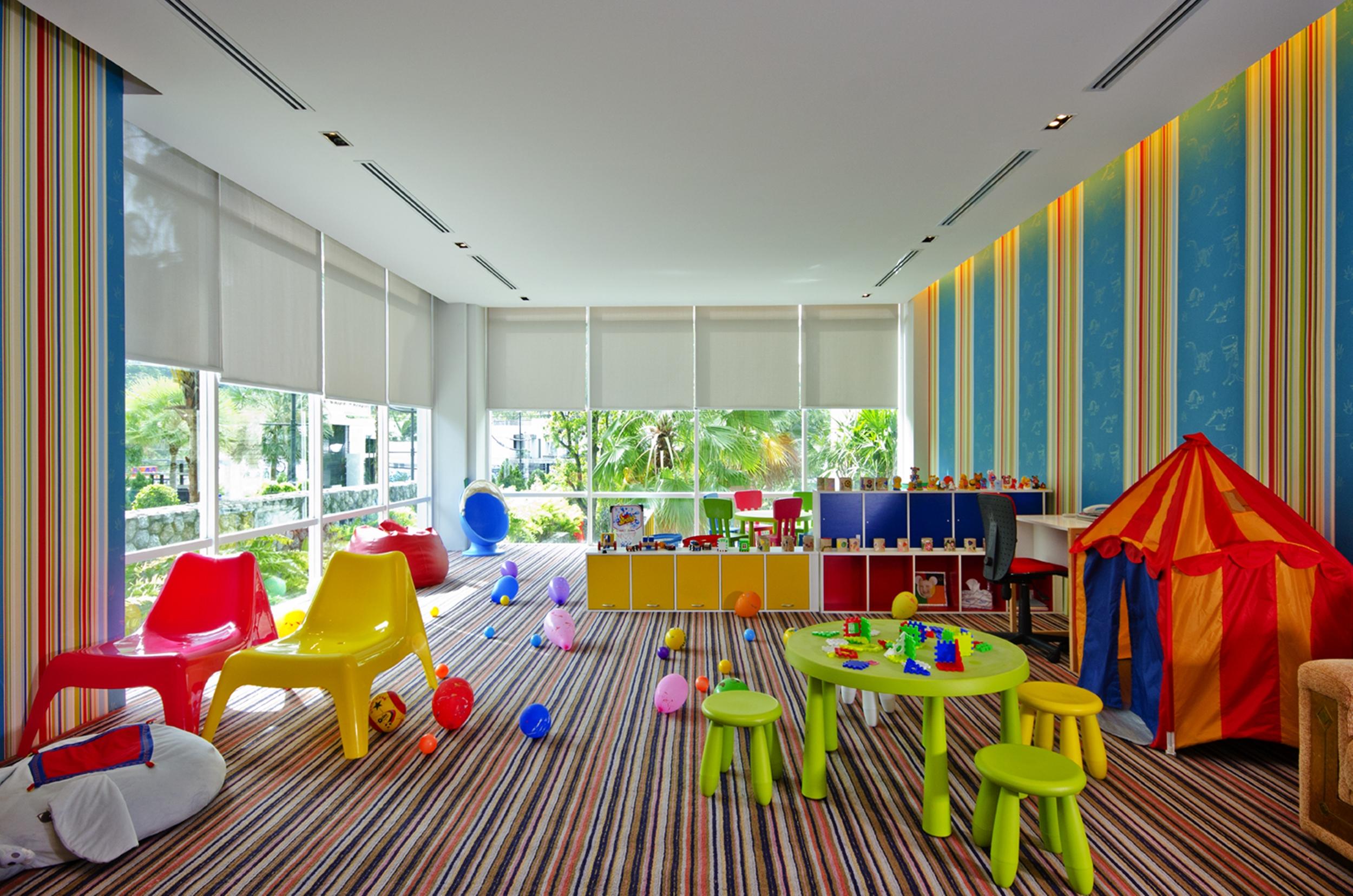 Wyndham Sea Pearl Resort, Phuket Patong Exterior foto A nursery in Thailand