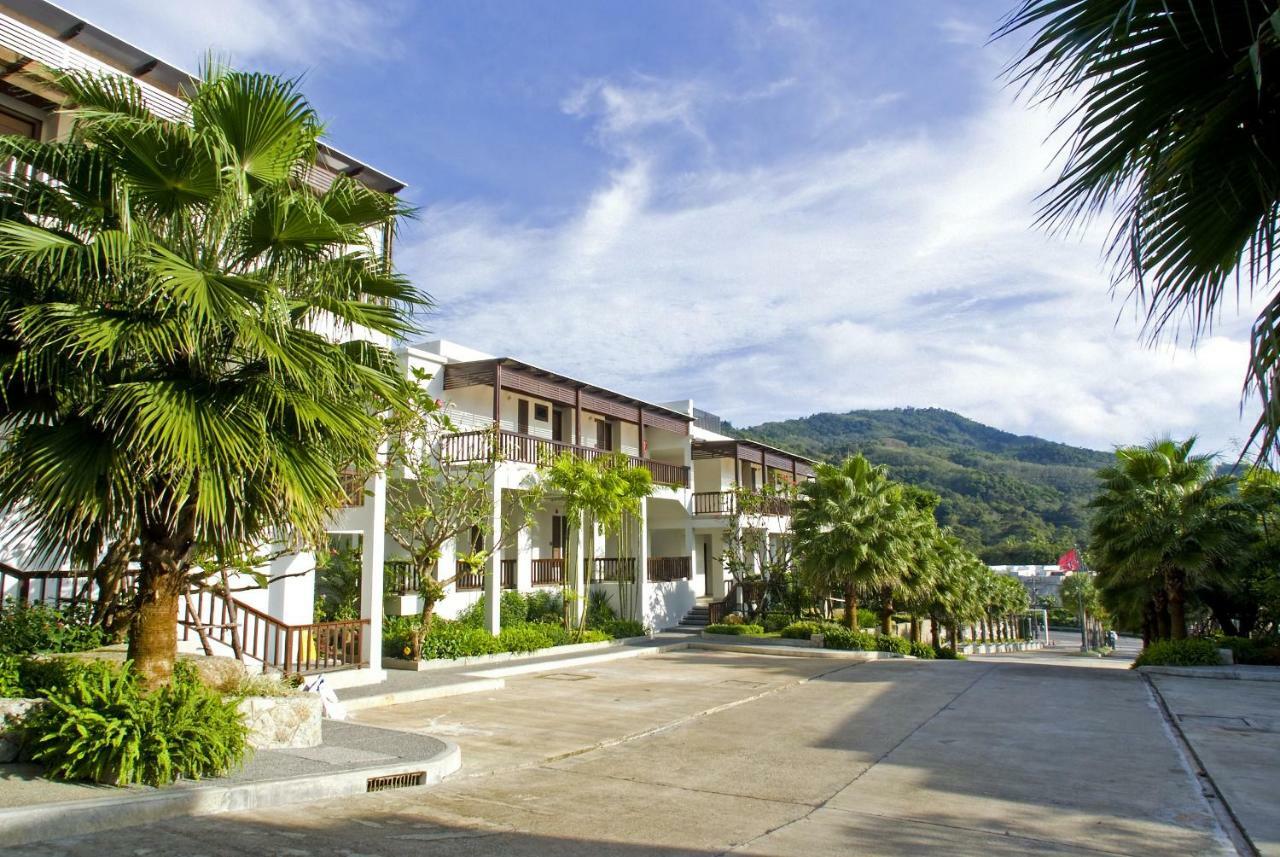 Wyndham Sea Pearl Resort, Phuket Patong Exterior foto Residential area